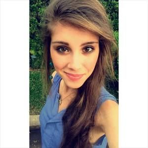 Meet your Posher, Simina